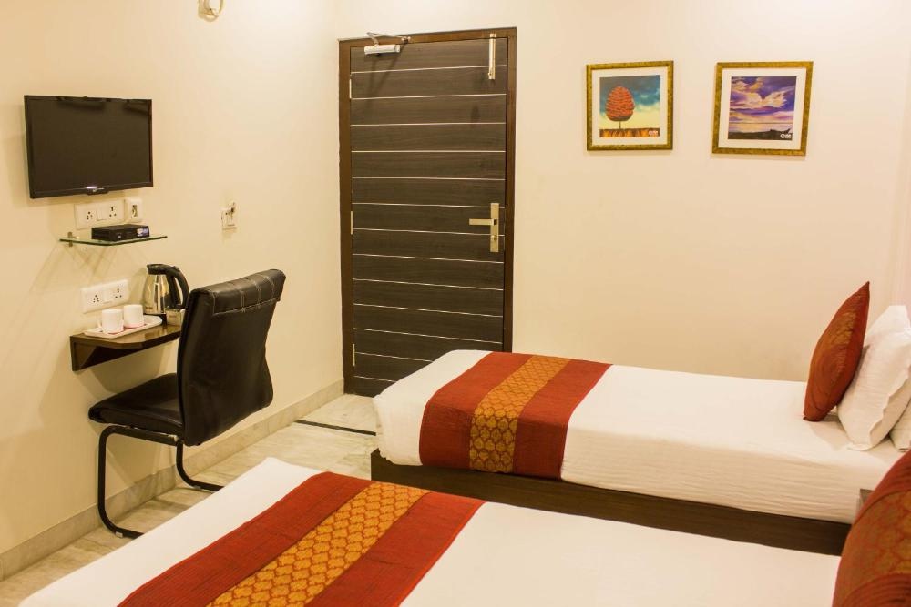 Room image 3