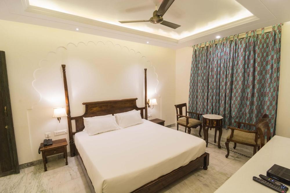 Room image 2